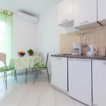 Apartman Karen *