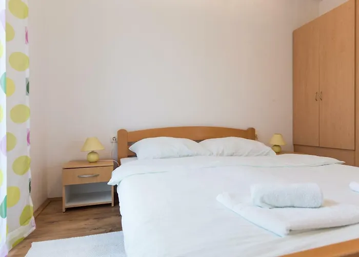 Karen Apartment *