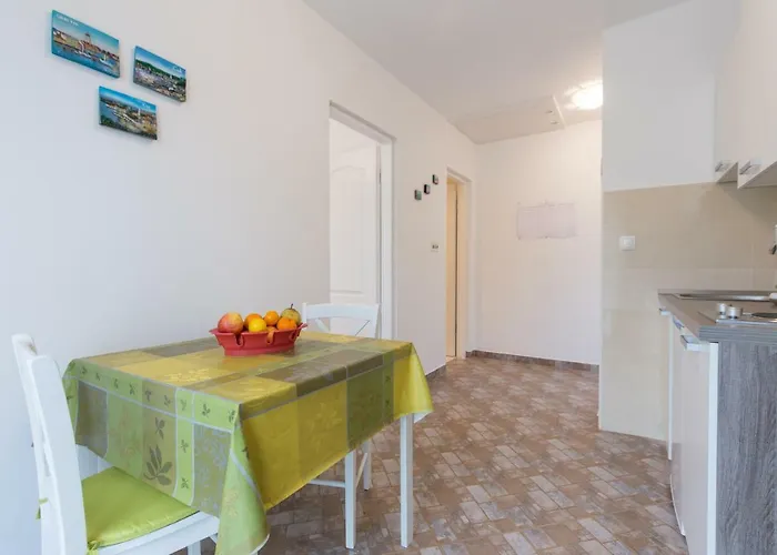 Karen Apartment *