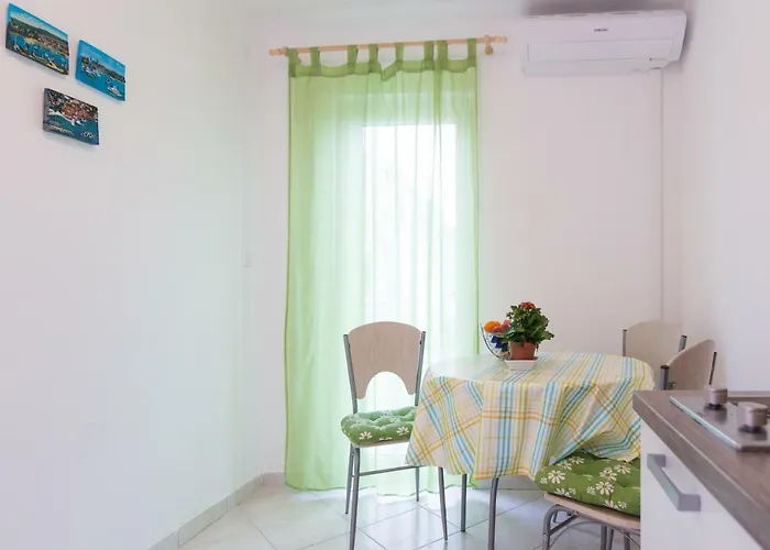 Karen Apartment
